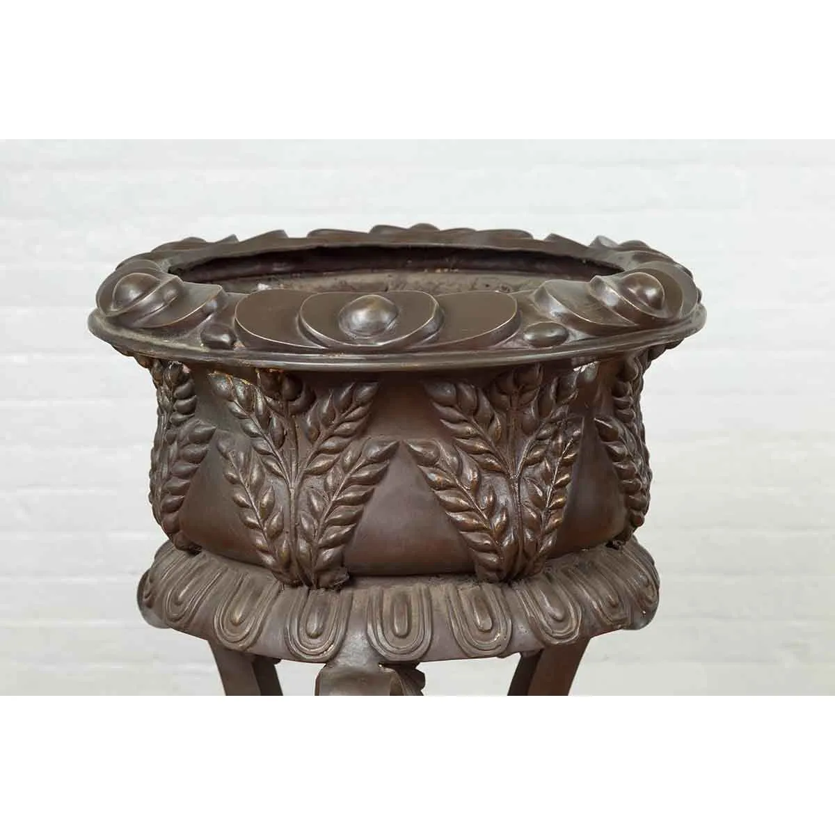 Bronze Tripod European Style Planters