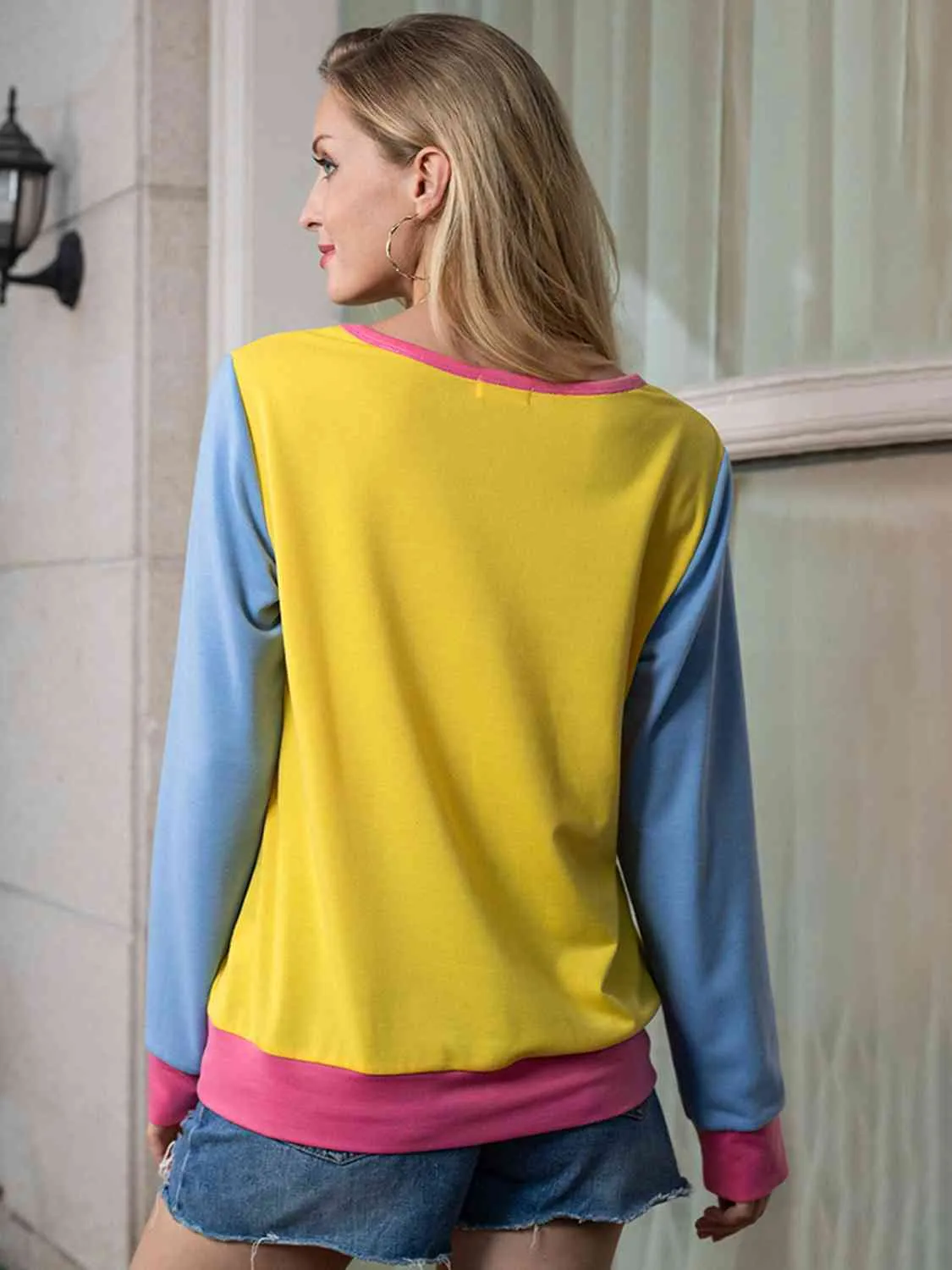 Contrast Round Neck Long Sleeve Top