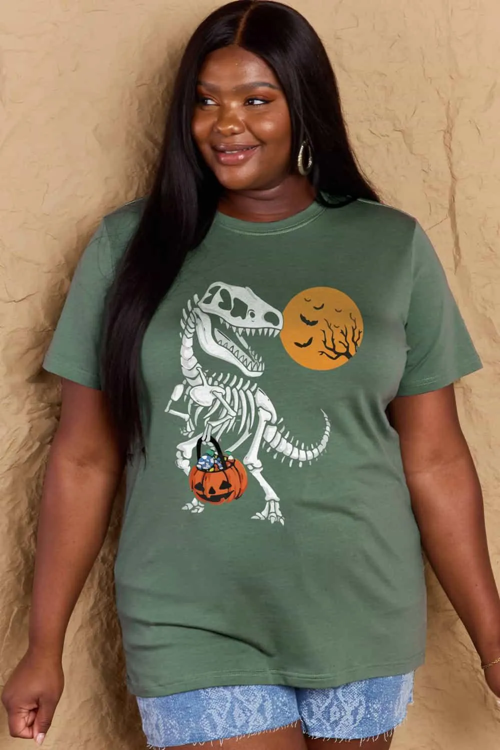 Full Size Dinosaur Skeleton Graphic Cotton T-Shirt